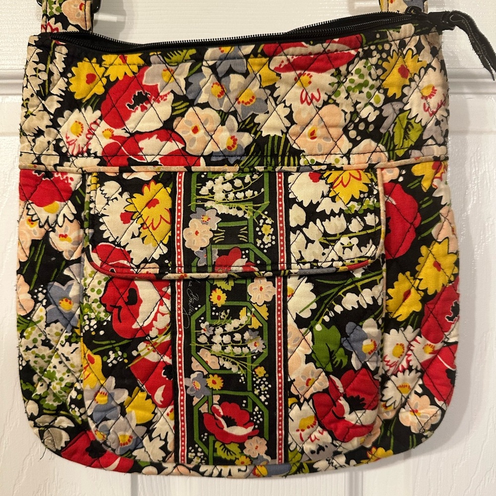 Vera Bradley Crossbody Hipster Retired Pattern Poppy Fields Floral.